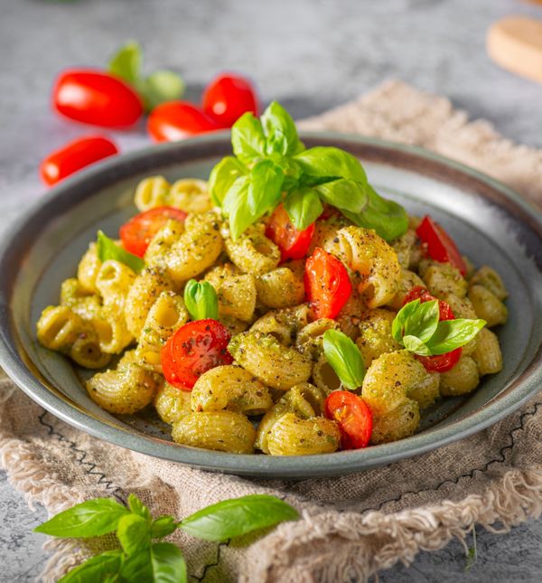 Ljetna salata s tjesteninom