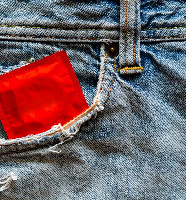 Vaš tinejdžer treba znati činjenice o seksu, ali jednako je važno razgovarati o osjećajima, stavovima i vrijednostima