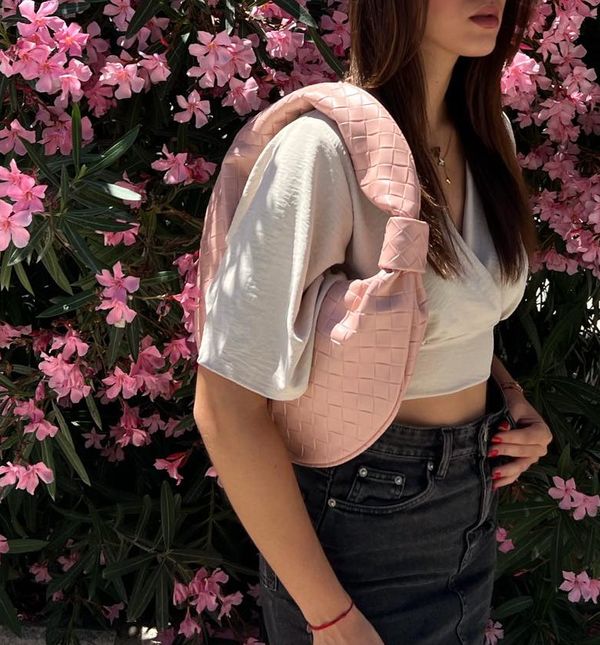 Torbe hrvatskog brenda Luviss bags iza kojeg stoje sestre Zorica i Katarina Jukić iz Splita