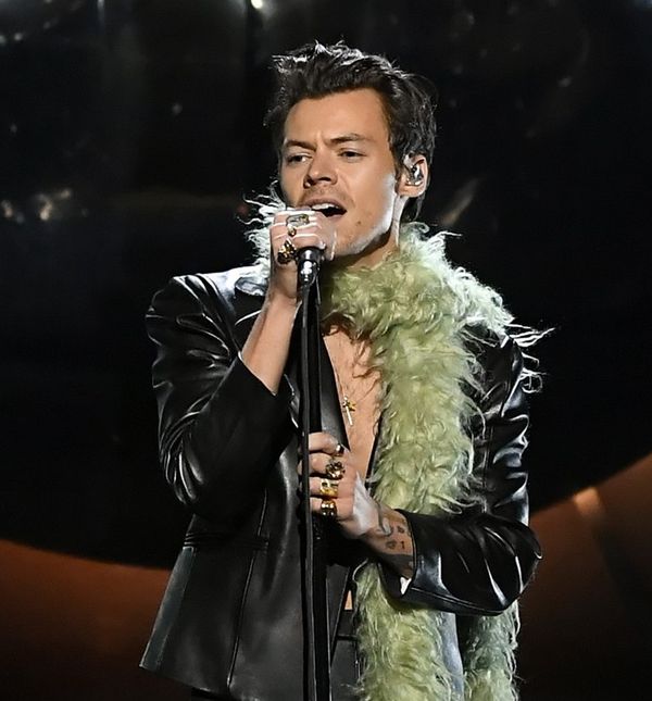 Harry Styles na Grammyjima 2001. godine