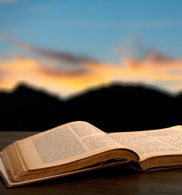 U to doba knjige su bile iznimno vrijedne i rijetke, jer su se prepisivale ručno. Gubitak takve knjige bio bi gotovo nenadoknadiv