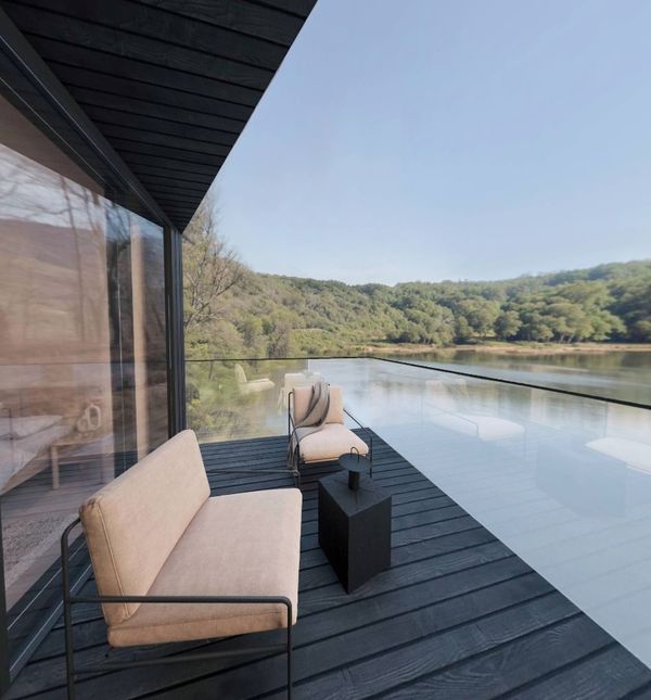 Kuća koja pluta nalazi se u Dorsetu u Engleskoj