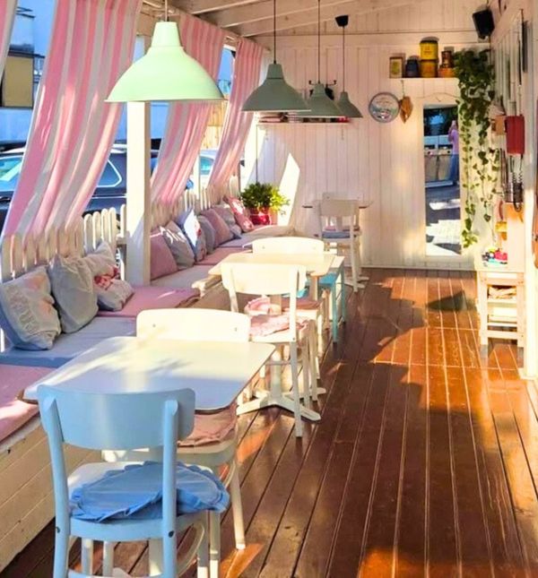 Slastičarnica Jagode i čokolada