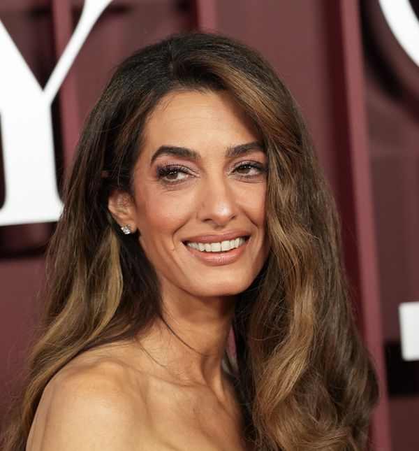 Amal Clooney uvijek izgleda profnjeno i elegantno