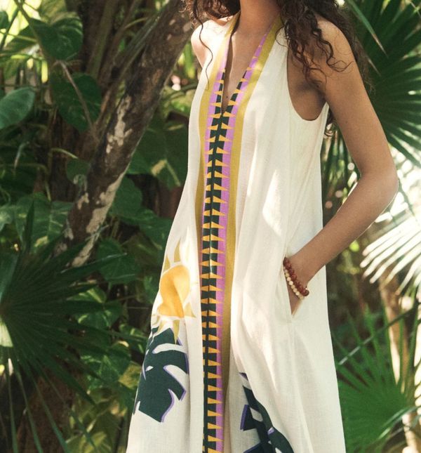 Maksi haljine od prozračnih materijala savršene su za velike vrućine (Next, 56 eura)