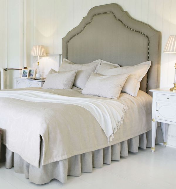 Vjeruje se da ogledalo okrenuto prema krevetu može uzrokovati probleme u ljubavnoj vezi