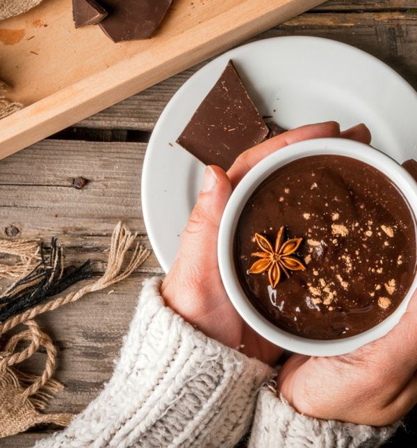 Topla čokolada sadrži više antioksidansa, a razlog tome je taj što se veći broj njih oslobađa pri visokoj temperaturi