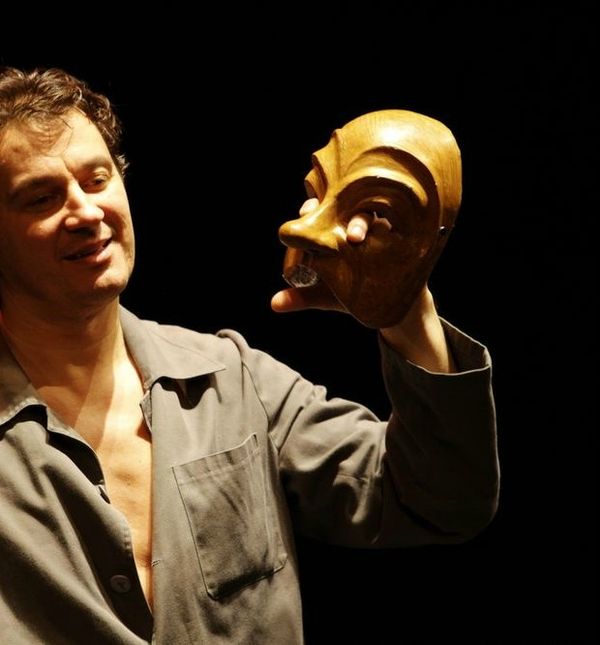 Predstava je nastala na temelju zapisa i stihova Vlade Gotovca