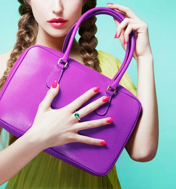 Torba u ljubičastoj boji