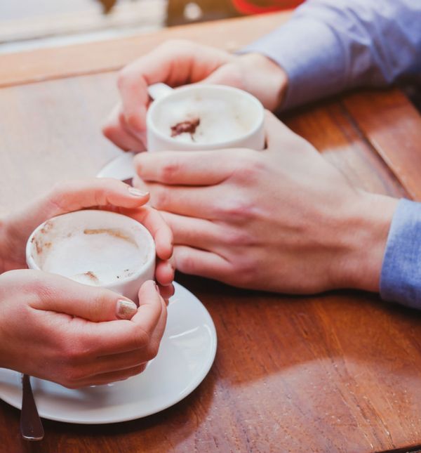 Tko bi trebao platiti račun na spoju?