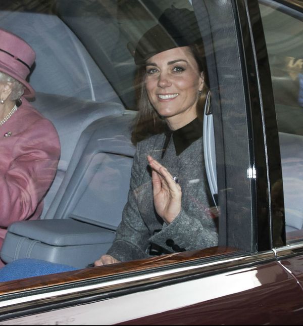 Kraljica Elizabeta i Catherine Middleton podijelile su dekicu