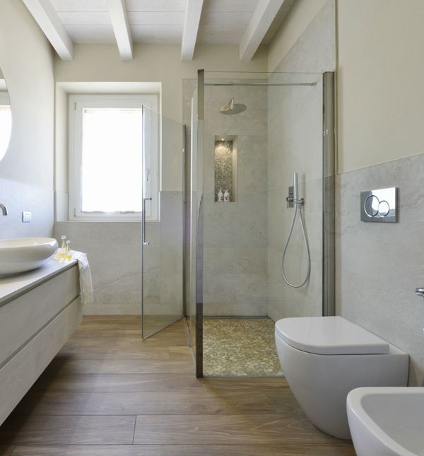 Ideje za uređenje kupaonice s tuš kabinom