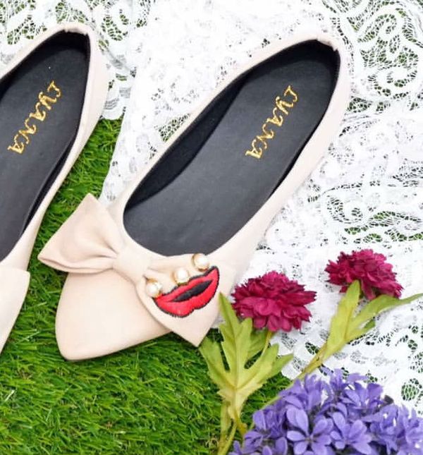 I cipele s ravnim potplatom mogu biti savršen izbor za vjenčanje