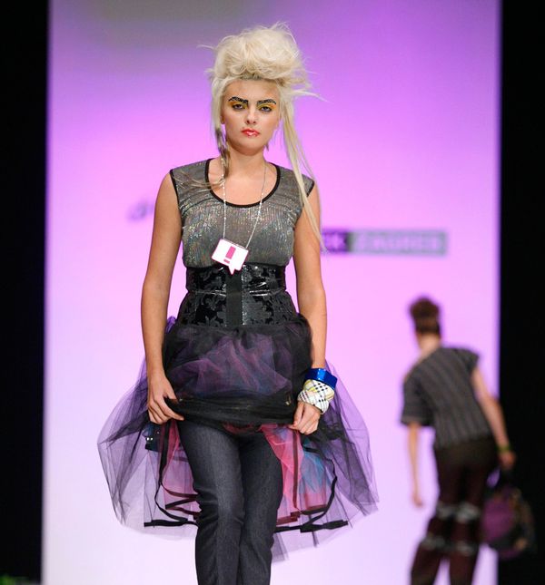 Ella Dvornik na reviji Zorana Aragovića i njegova brenda BiteMyStyle