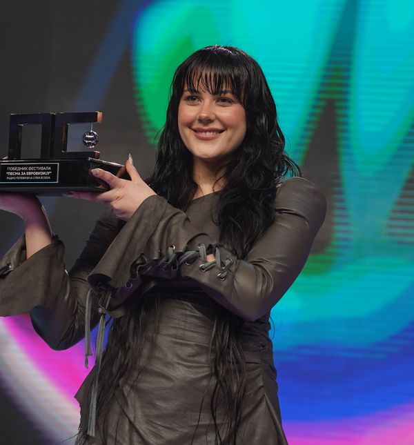 Srbiju će na Eurosongu u Malmou predstavljati Teya Dora s pjesmom 'Ramonda'