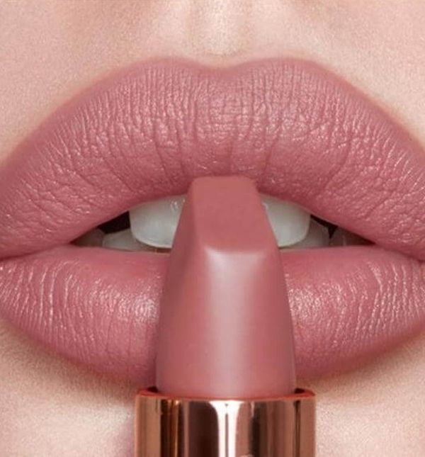 Nijansa Pillow Talk Charlotte Tilbury pristaje svim putima