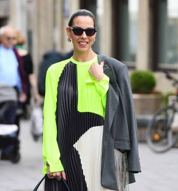 Olja Vori na zagrebačkoj špici u haljini brenda Twinset i s torbom brenda Coach