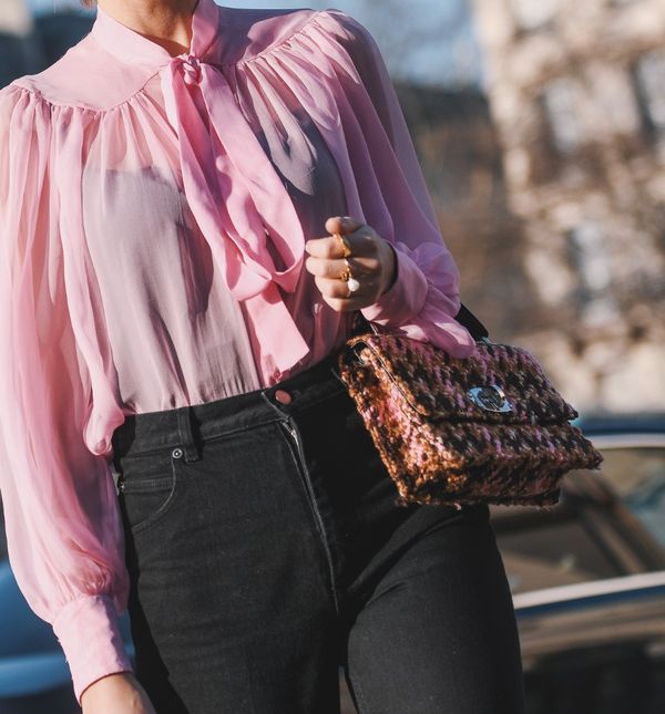 Ružičaste košulje i bluze omiljene su u proljetnim mjesecima