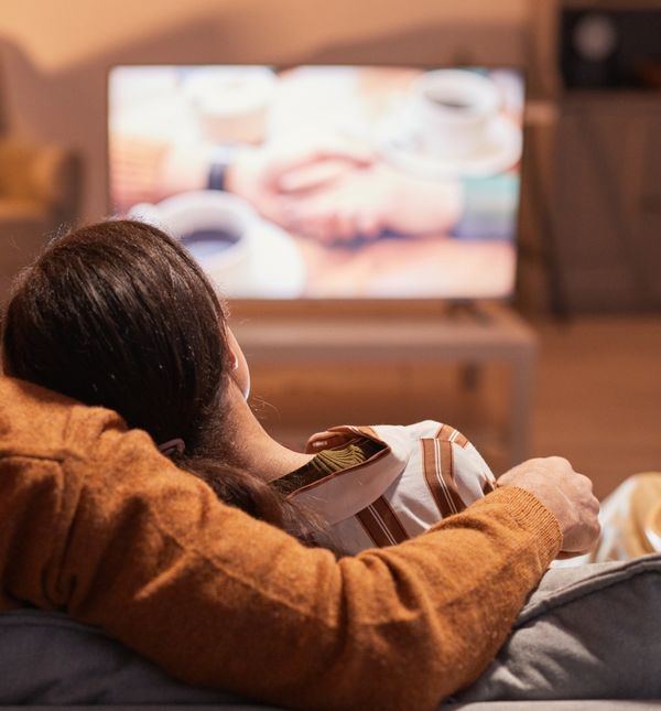 Moguće je unajmiti partnera za gledanje romantičnog filma