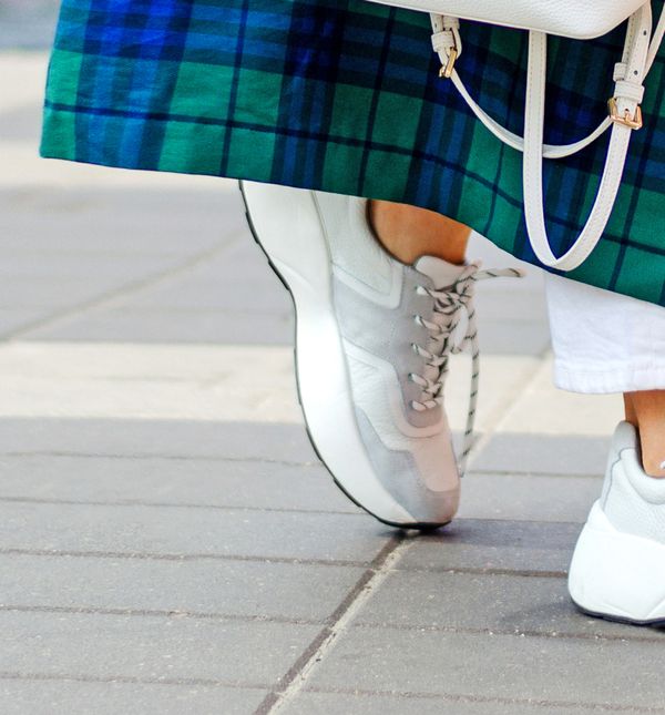 Tenisice su mnogima omiljena proljetna obuća, koja može zamijeniti i cipele