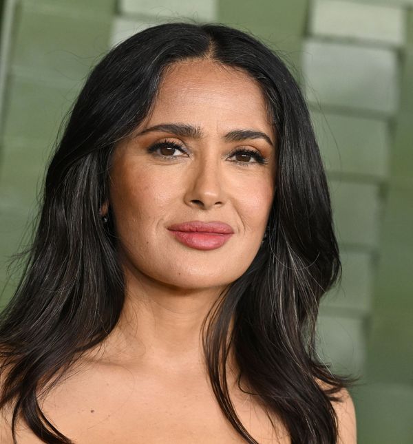 Salma Hayek ljubiteljica je ženstvenih modnih kombinacija
