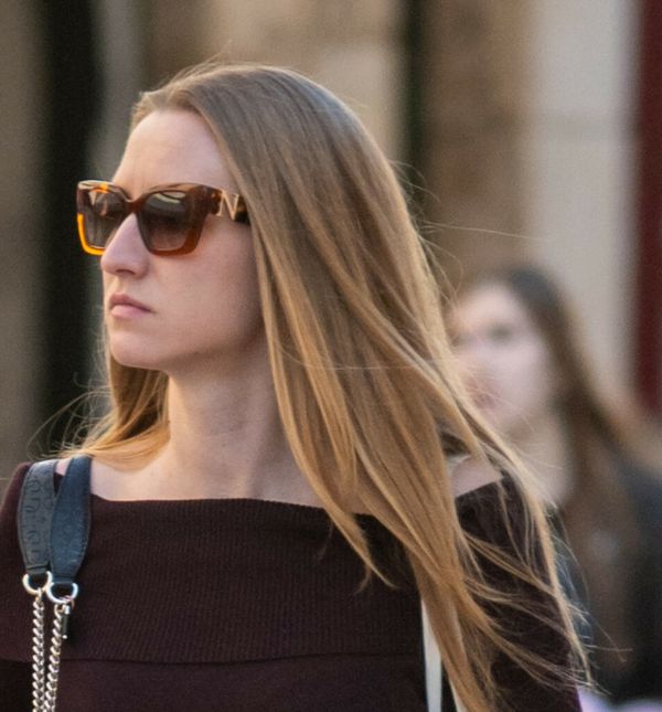 Dubrovačka street stylerica nosi minimalističku kombinaciju s maksimalnim efektom