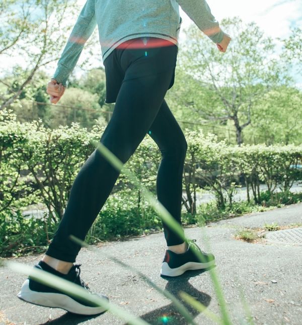 Uz redovito hodanje tijelo se osjeća snažnije i stabilnije