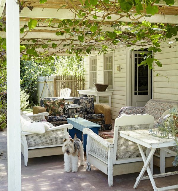 Kuća s bajnom terasom i sjenovitim mjestima za odmor