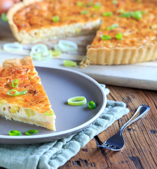 Quche sa mladim lukom i šunkom