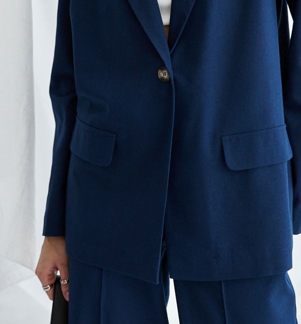 Tamnoplava boja omiljena je u proljetnim mjesecima