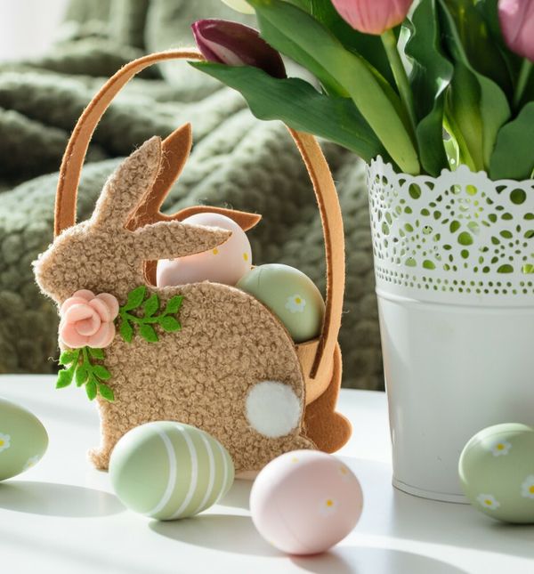 Slatka uskrsna košara lijep je dekorativni element u domu