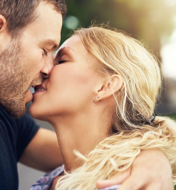 Redoviti poljupci važni su za opstanak veze