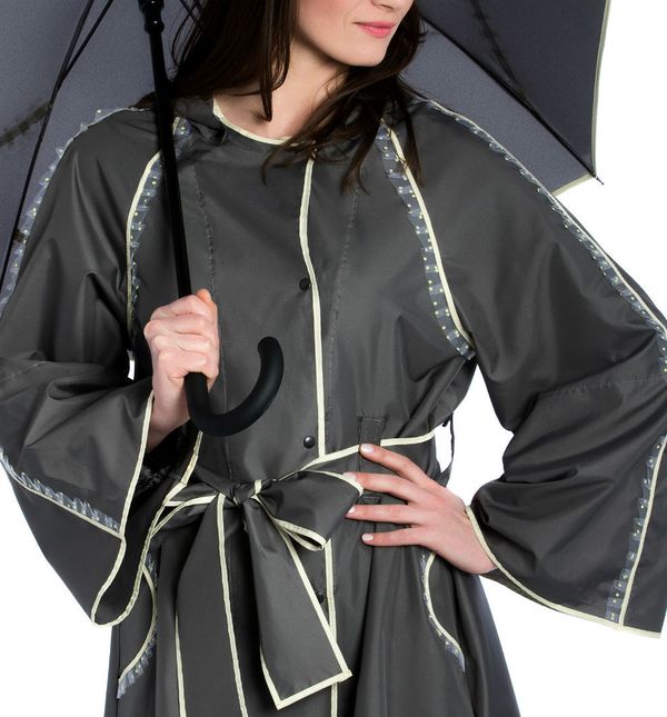 Hrvatske modne kabanice/baloneri nastale u suradnji Hrvatskog kišobrana i dizajnerice Dajane Vuksan