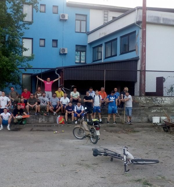 Kada se male i velike ruke slože, puno toga se može