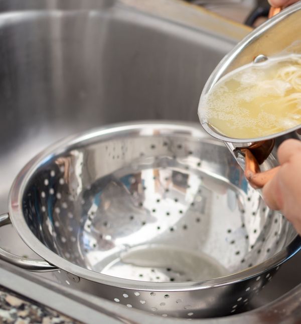 Pomoću ovog trika nećete trebati cjediljku