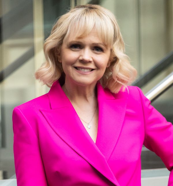 Tatjana Cameron Tajči u ružičastom odijelu Ivana Friščića u Malmöu