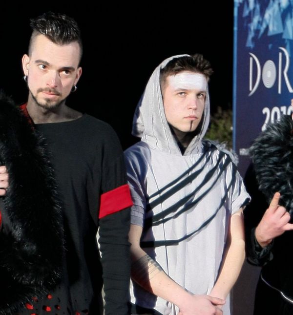 Baby Lasagna s članovima grupe Manntra 2019. na Dori