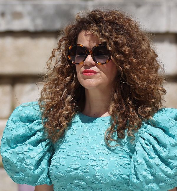 Ljepotica iz Zadra u efektnoj haljini