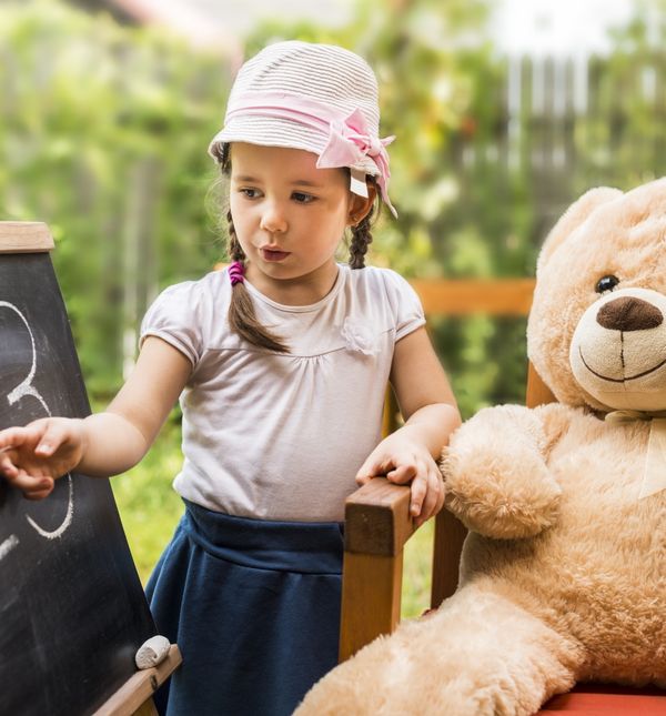 Kada djeca nemaju stalnu dostupnost baka i djedova, potiče se njihova odgovornost