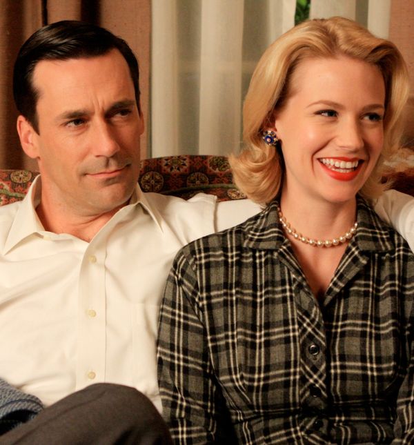 Jon Hamm i January Jones u sceni iz serije Mad Men