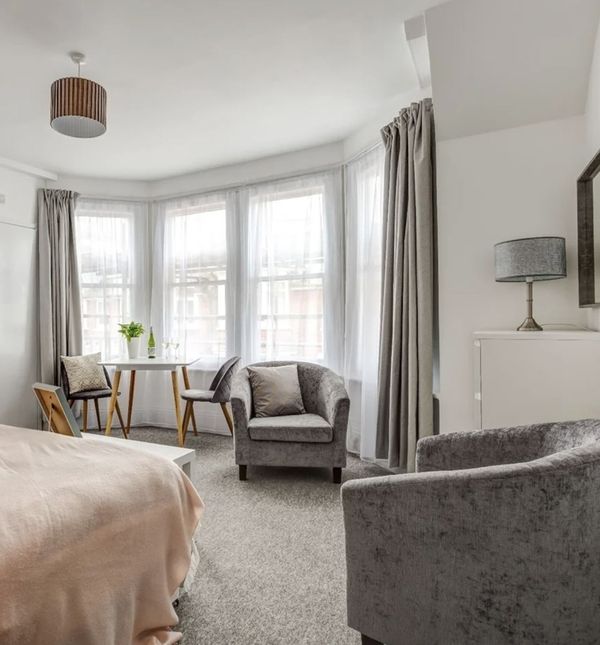 Stan s kuhinjom u ormaru