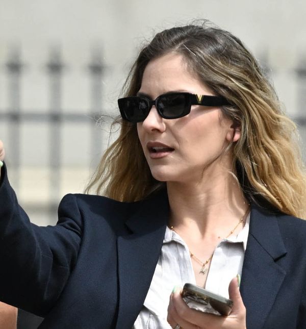 Street style dama sa zagrebačke špice nosi komplet u stilu fine pidžame