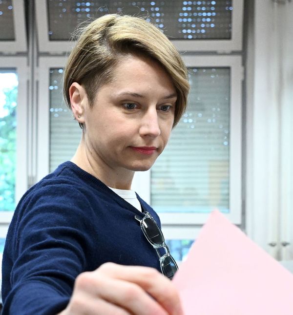 Iva Mertić Tomašević odabrala je vrlo ležerno izdanje za izlazak na lokalne izbore