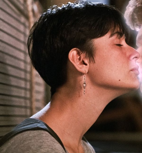 Film Duh izašao je u kina 1990. godine