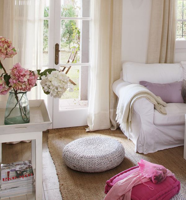 Ova kuća koja osvojila nas je svojom vedrinom i nekom posebnom energijom