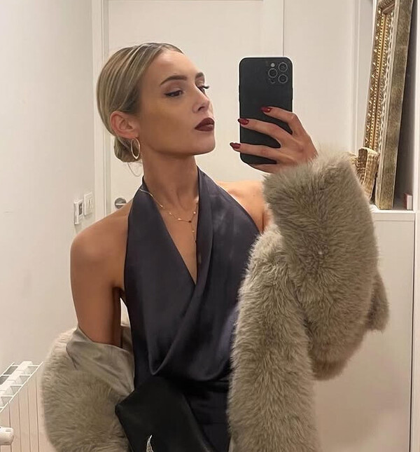 Modna izdanja glumice Nike Barišić, koja u seriji 'Kumovi' glumi Laru