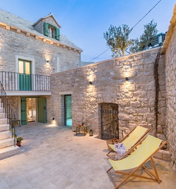 Casa Cava