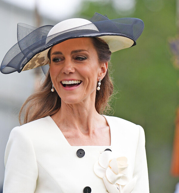 Catherine Middleton na vrtnoj zabavi u Buckinghamskoj palači