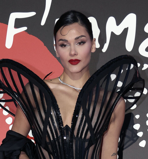 Laura Gnjatović u haljini Juraja Zigmana na Story Hall of Fame - Cabaret Edition