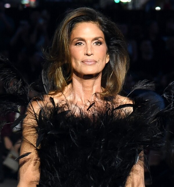 Cindy Crawford na Gucci reviji